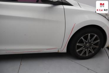 2012 - hyundai avante