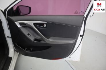 2012 - hyundai avante