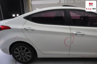 2012 - hyundai avante