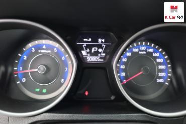 2016 - hyundai avante