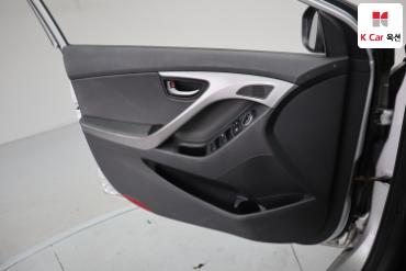 2016 - hyundai avante