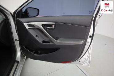 2016 - hyundai avante