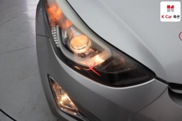 2016 - hyundai avante