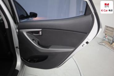 2016 - hyundai avante