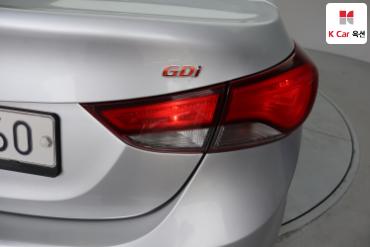 2016 - hyundai avante