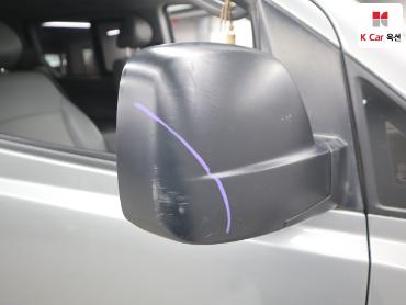 2012 - hyundai grand starex