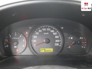 2012 - hyundai grand starex
