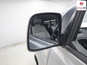 2012 - hyundai grand starex