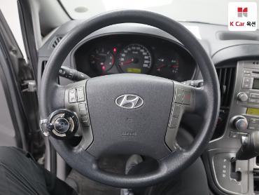 2012 - hyundai grand starex