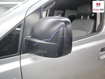 2012 - hyundai grand starex