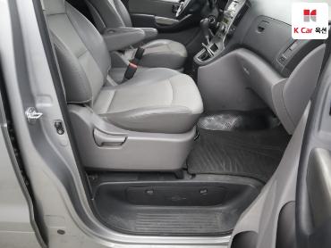2012 - hyundai grand starex