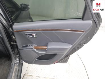2010 - hyundai grandeur