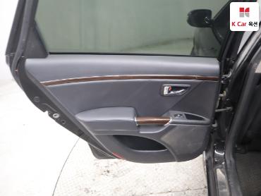 2010 - hyundai grandeur