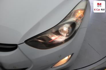 2011 - hyundai avante