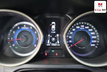 2011 - hyundai avante