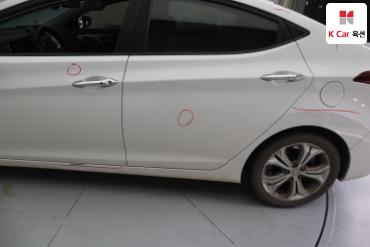 2011 - hyundai avante