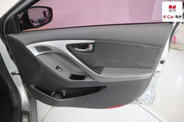 2015 - hyundai avante