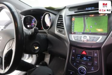 2015 - hyundai avante