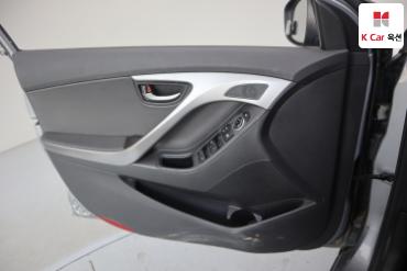 2015 - hyundai avante
