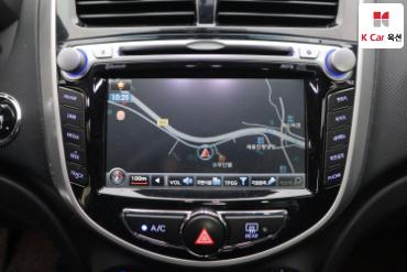 2014 - hyundai accent