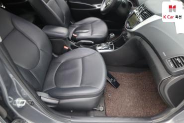 2014 - hyundai accent