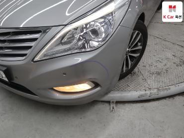 2011 - hyundai grandeur