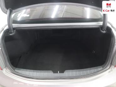 2011 - hyundai grandeur