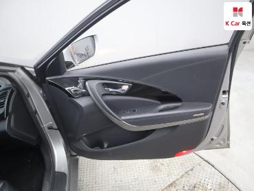 2011 - hyundai grandeur