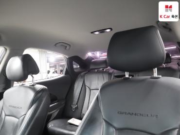 2011 - hyundai grandeur