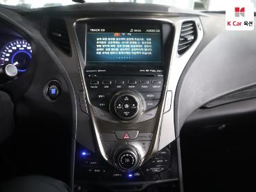 2011 - hyundai grandeur