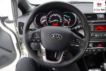 2012 - kia pride