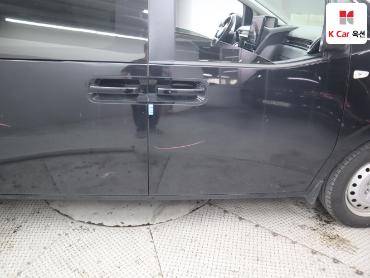 2022 - hyundai staria