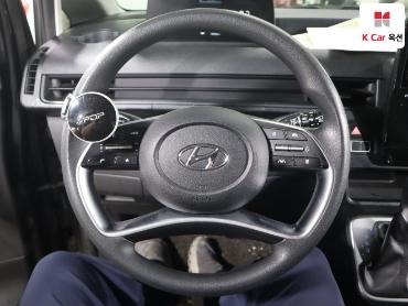 2022 - hyundai staria