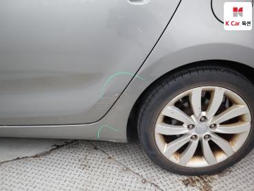 2014 - kia carens