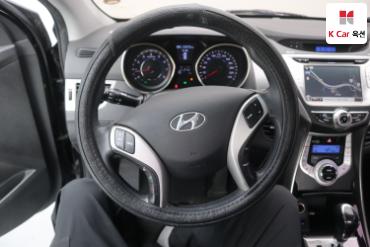 2012 - hyundai avante
