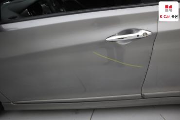 2011 - hyundai avante