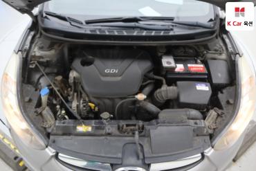 2011 - hyundai avante