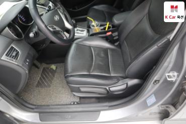 2011 - hyundai avante