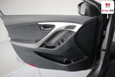 2011 - hyundai avante