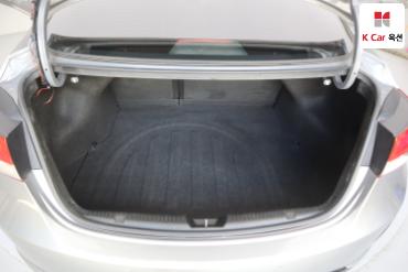 2011 - hyundai avante