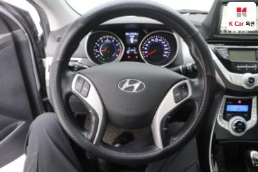 2011 - hyundai avante