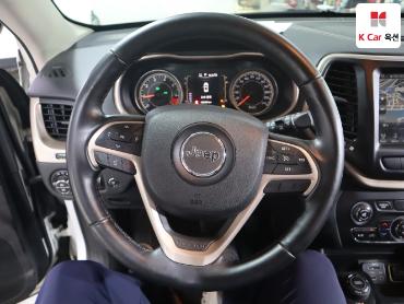 2015 - jeep cherokee