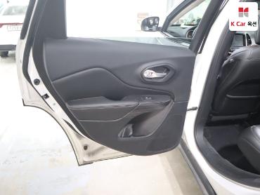 2015 - jeep cherokee