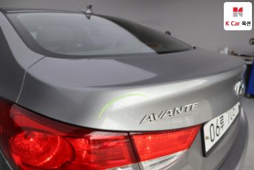 2012 - hyundai avante