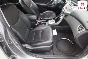 2012 - hyundai avante