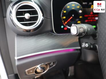 Mercedes-Benz E220D 2023 — صورة 15