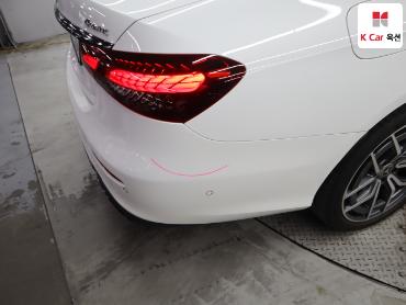 Mercedes-Benz E220D 2023 — صورة 39