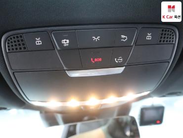 Mercedes-Benz E220D 2023 — صورة 18