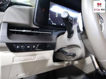 2023 - kia carnival