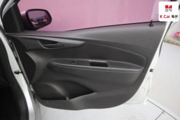 2016 - chevrolet spark